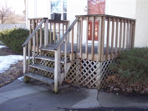 Picture of deck stairs built by Waddill Services, LLC in Des Moines, Iowa 1