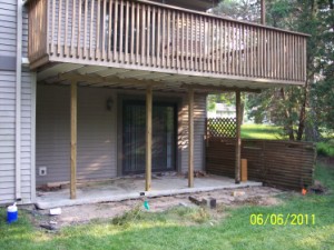 Picture of new patio and retaining wall by Waddill Services, LLC in Des Moines, Iowa 2
