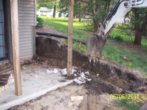 Picture of new patio and retaining wall by Waddill Services, LLC in Des Moines, Iowa 3